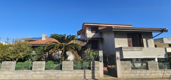 casa indipendente in vendita a Terralba