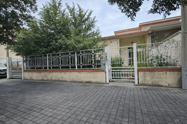 casa indipendente in vendita a Terralba in zona Marceddì