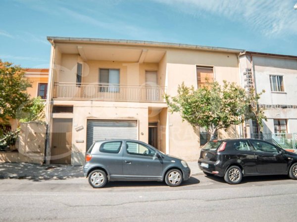 casa indipendente in vendita a Terralba in zona Marceddì