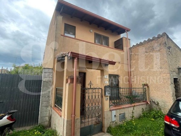 casa indipendente in vendita a Terralba in zona Marceddì