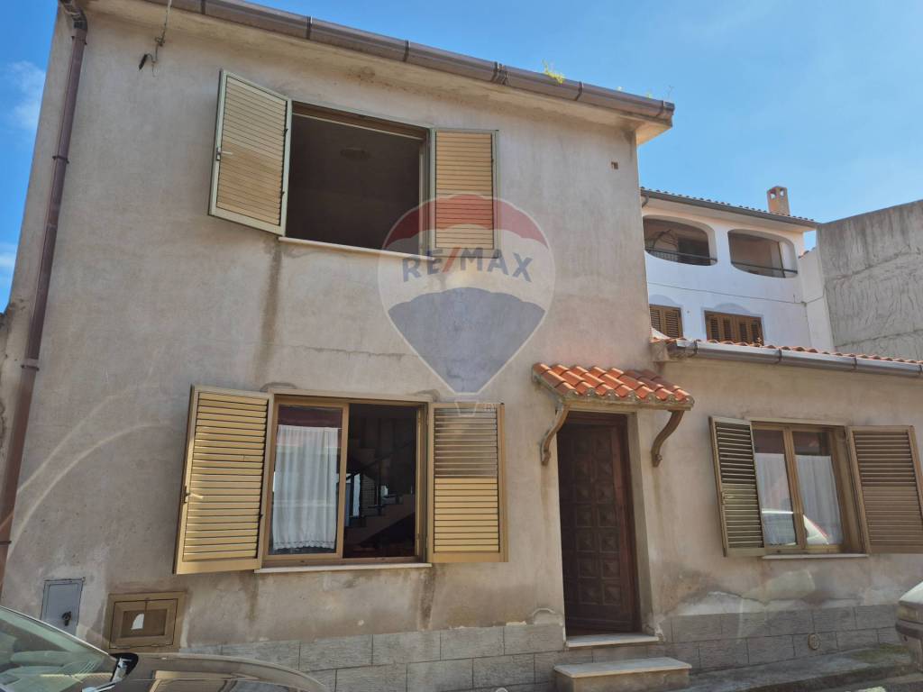 casa indipendente in vendita a Tresnuraghes