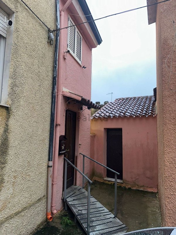 casa indipendente in vendita a Tresnuraghes in zona Porto Alabe