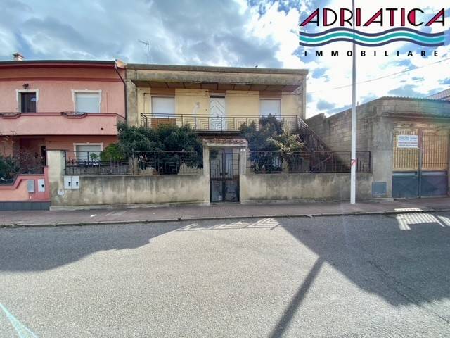 casa indipendente in vendita ad Uras