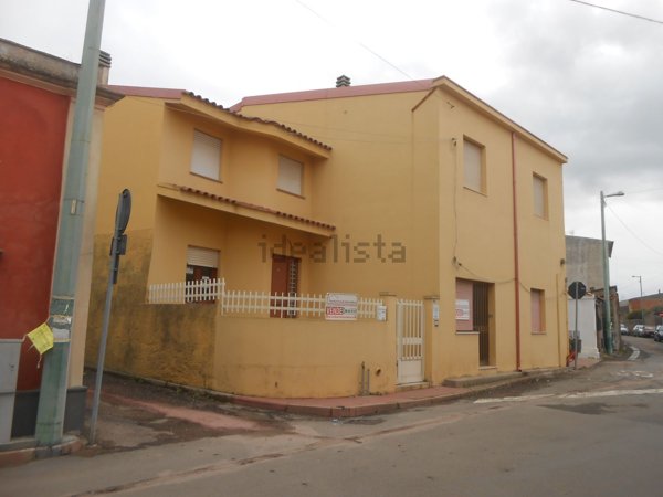 appartamento in vendita ad Uras