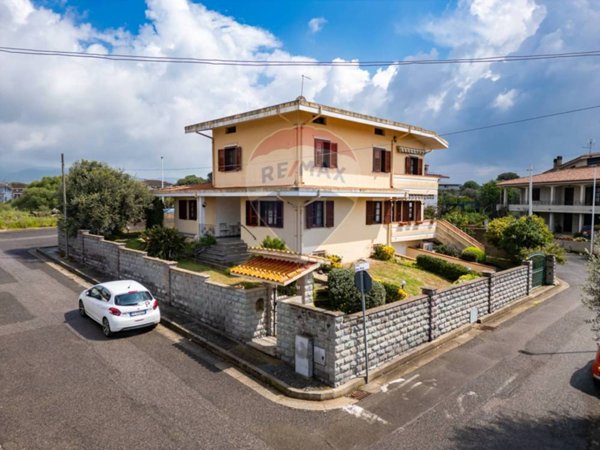casa indipendente in vendita ad Uras