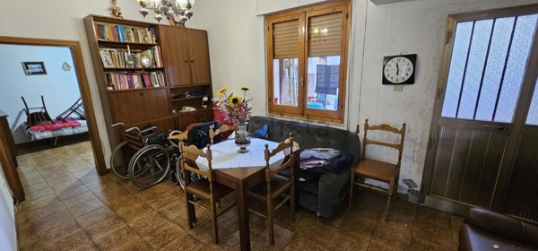 casa indipendente in vendita ad Uras