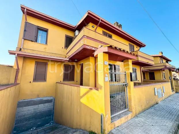 casa indipendente in vendita ad Uras