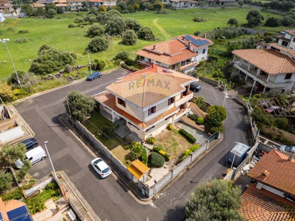 casa indipendente in vendita ad Uras