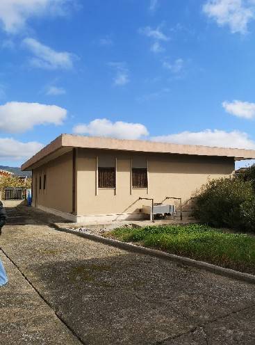 locale commerciale in vendita ad Uras