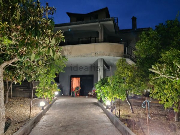 casa indipendente in vendita a Villa Verde