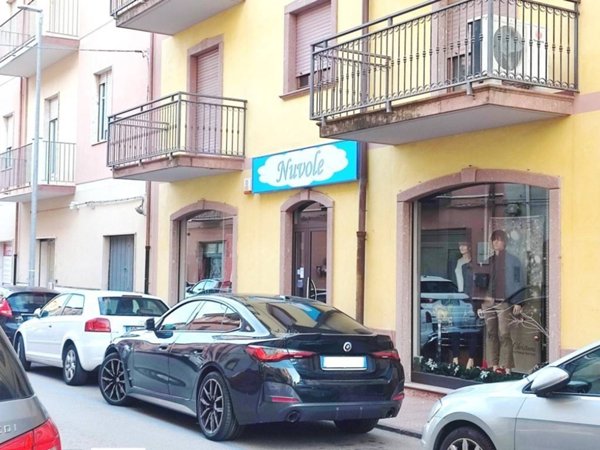 negozio in vendita a Bosa