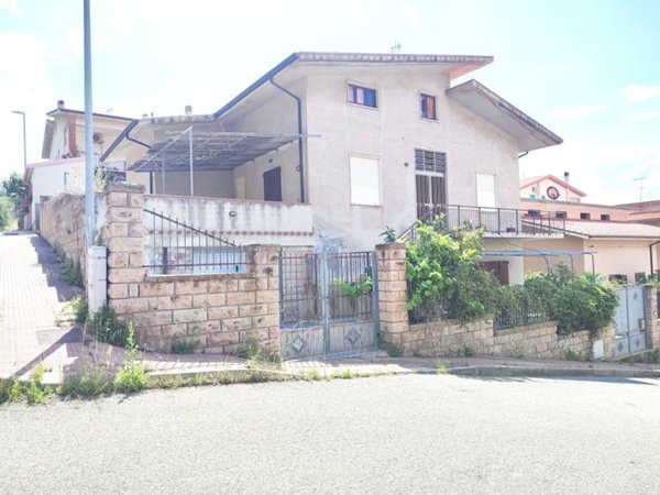casa indipendente in vendita a Bosa