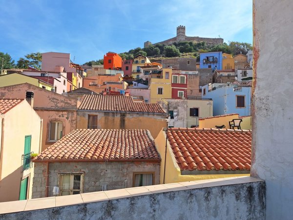 casa indipendente in vendita a Bosa