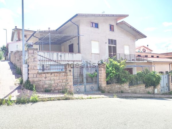 casa indipendente in vendita a Bosa