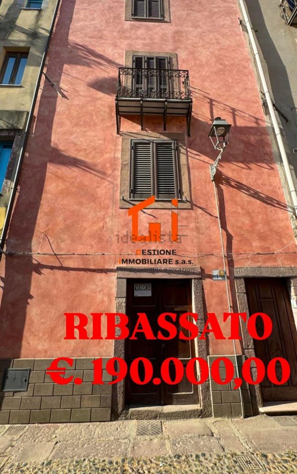 casa indipendente in vendita a Bosa