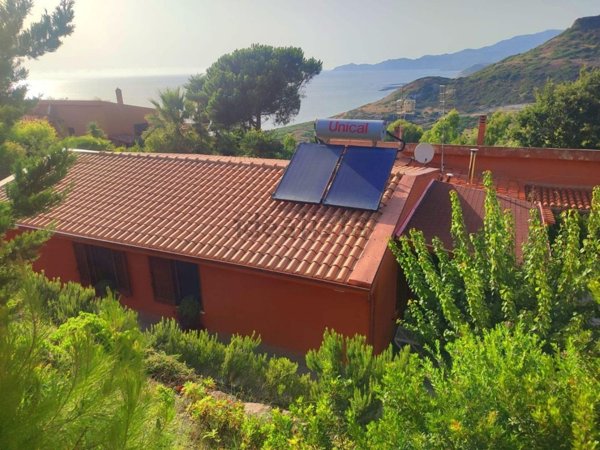 casa indipendente in vendita a Bosa