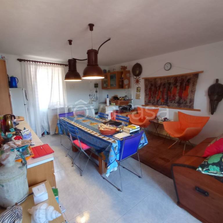 casa indipendente in vendita a Bosa