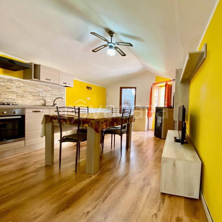 casa indipendente in vendita a Bosa