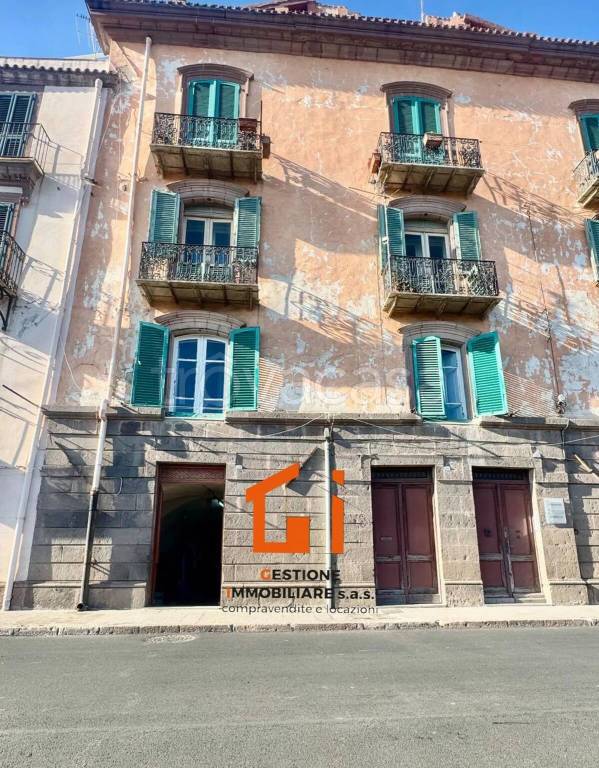 negozio in vendita a Bosa