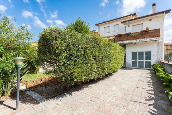 casa indipendente in vendita a Bosa
