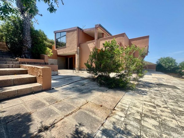 casa indipendente in vendita a Bosa