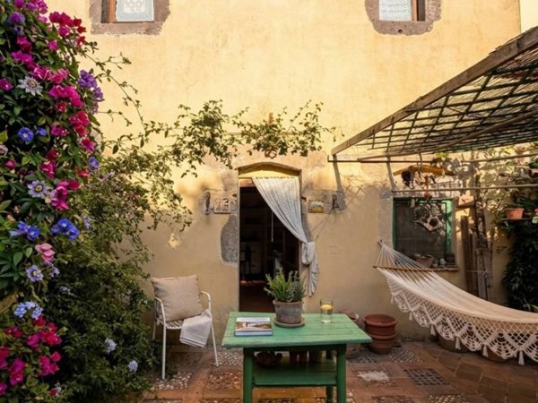 casa indipendente in vendita a Bosa