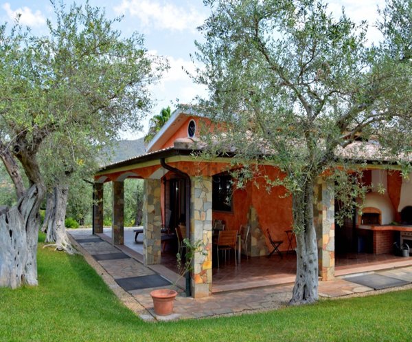 casa indipendente in vendita a Bosa