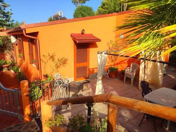 casa indipendente in vendita a Bosa