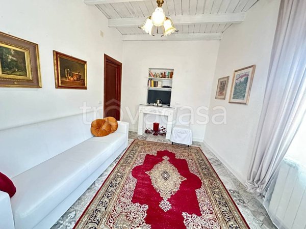 casa indipendente in vendita a Laconi