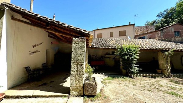 casa indipendente in vendita a Laconi