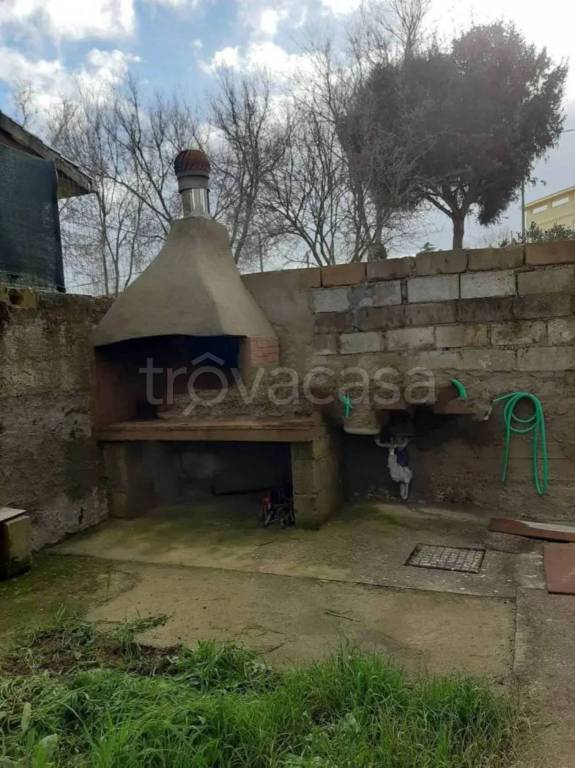 casa indipendente in vendita a Laconi