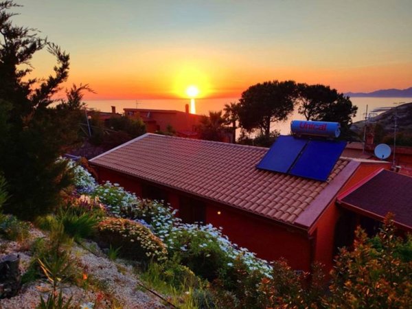 casa indipendente in vendita a Magomadas