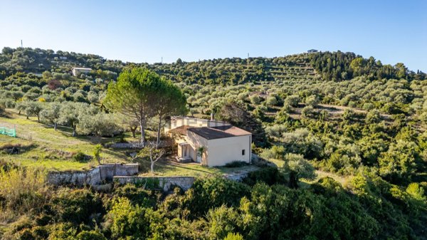 appartamento in vendita a Magomadas