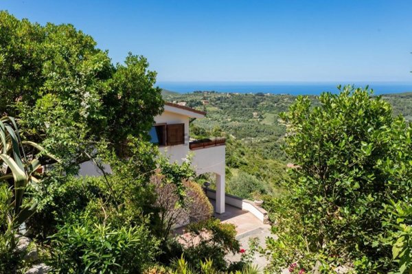 casa indipendente in vendita a Magomadas