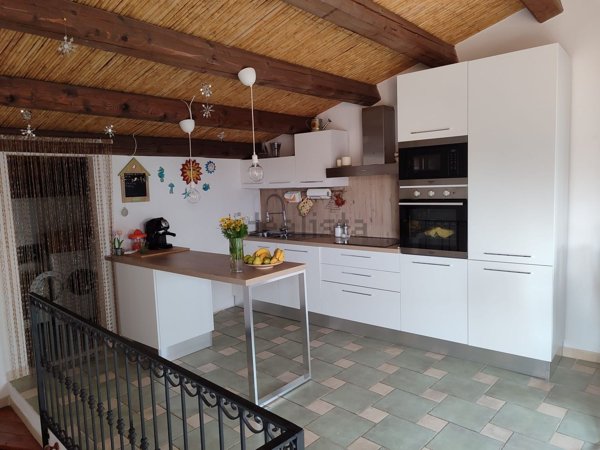 casa indipendente in vendita a Magomadas