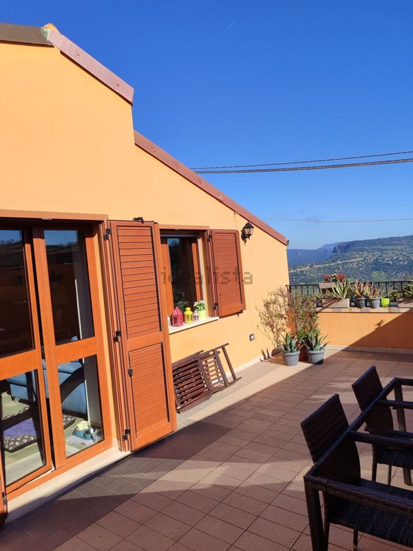 casa indipendente in vendita a Magomadas