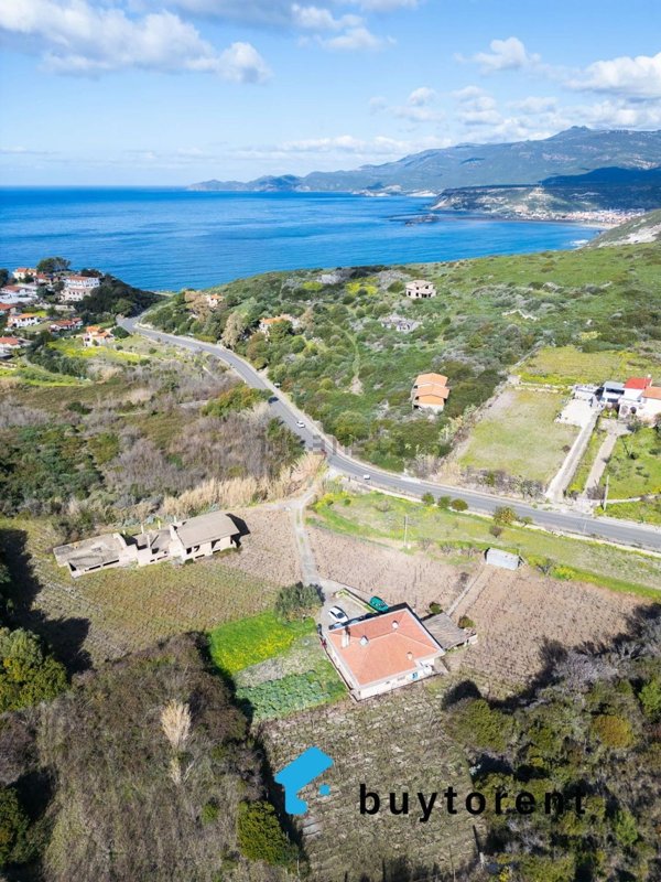 casa indipendente in vendita a Magomadas