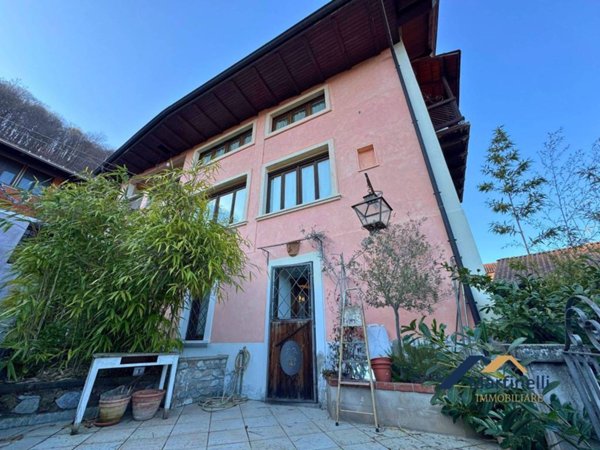 casa indipendente in vendita ad Ailoche in zona Giunchio