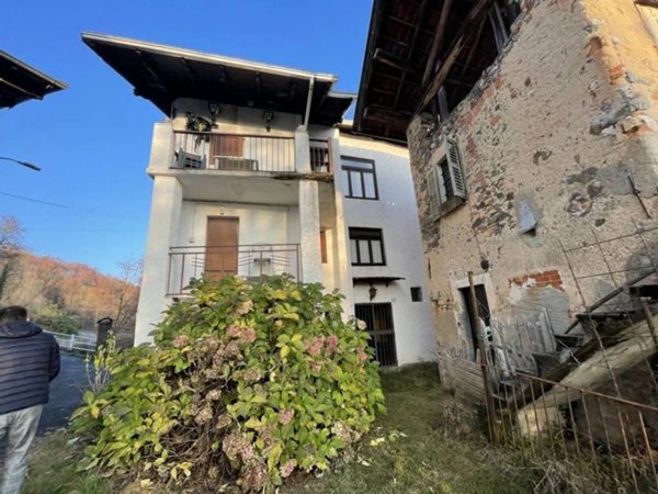 casa indipendente in vendita ad Ailoche