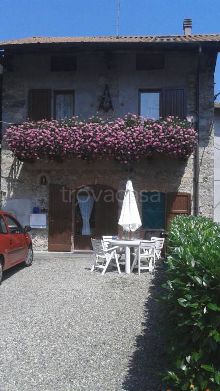 casa indipendente in vendita ad Ailoche