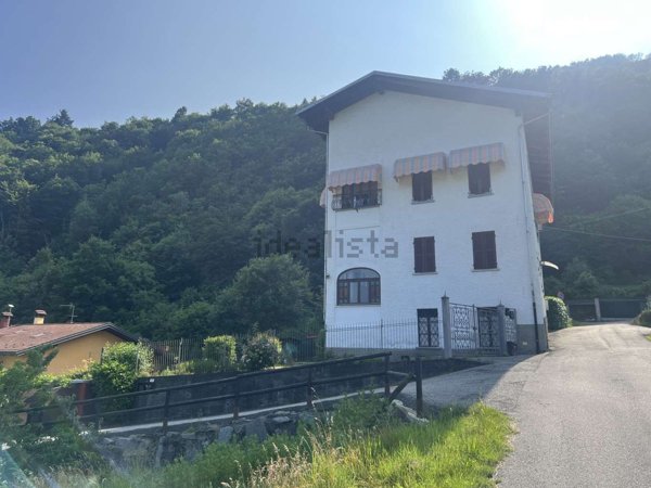 appartamento in vendita ad Ailoche in zona Giunchio