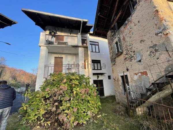 casa indipendente in vendita ad Ailoche