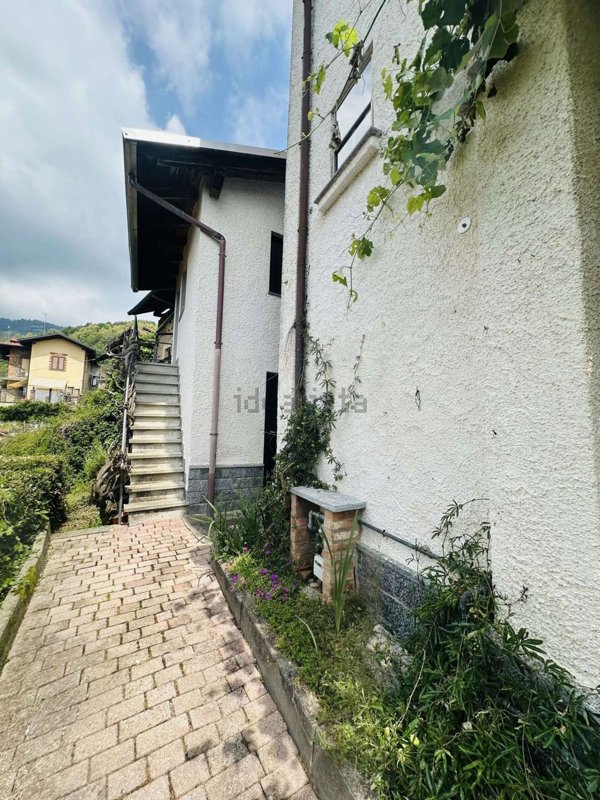 casa indipendente in vendita ad Ailoche