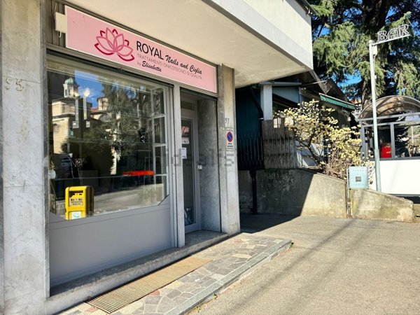 negozio in vendita ad Andorno Micca