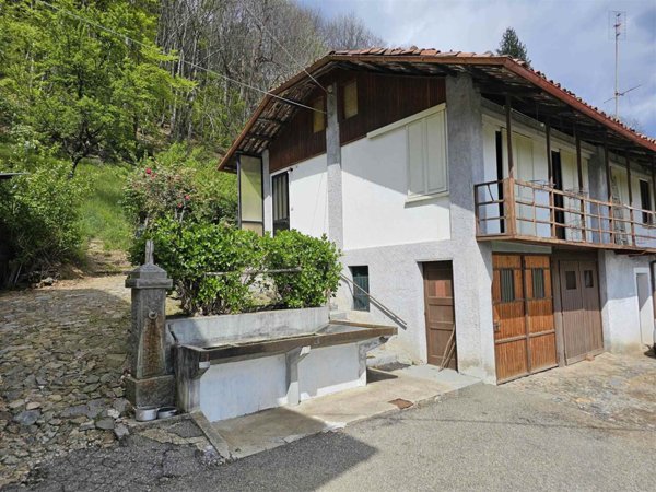 casa indipendente in vendita ad Andorno Micca in zona San Giuseppe di Casto