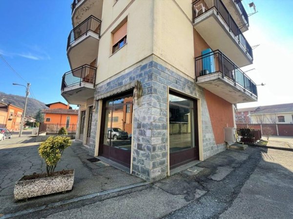 negozio in vendita ad Andorno Micca