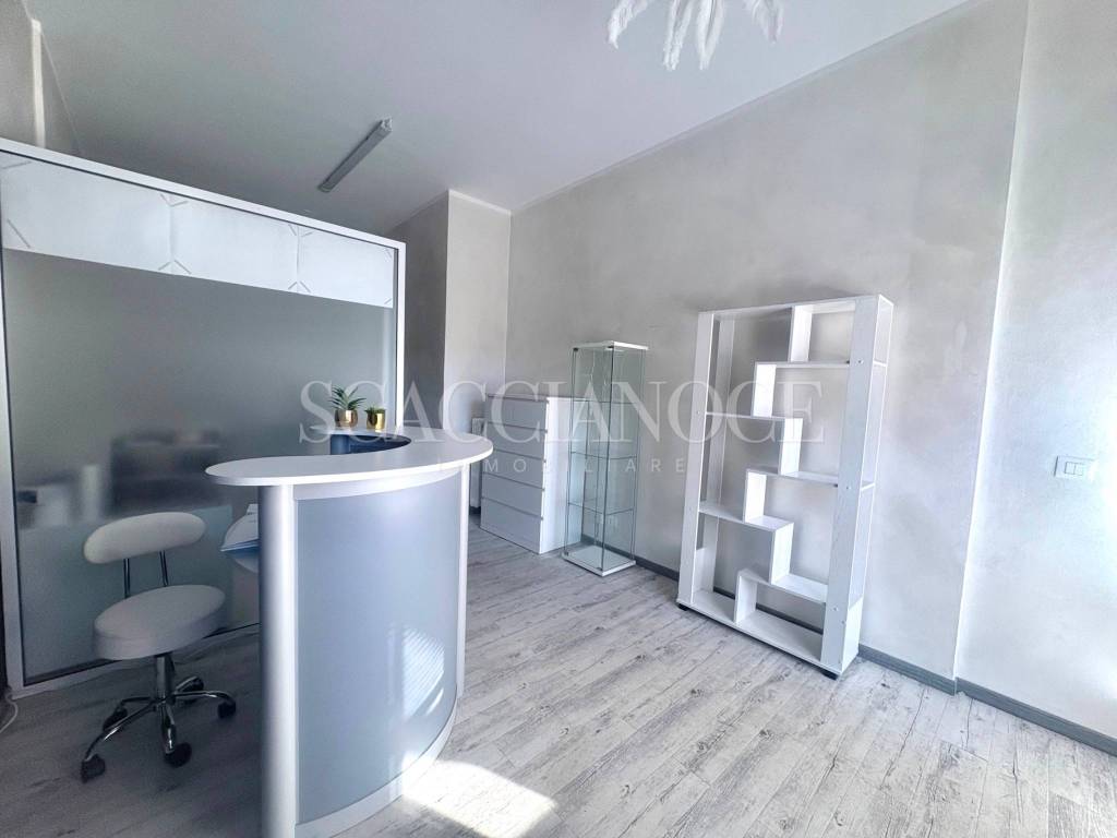 negozio in vendita ad Andorno Micca