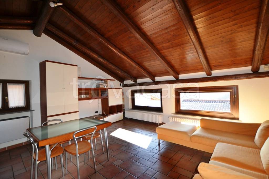 casa indipendente in vendita ad Andorno Micca in zona Colma