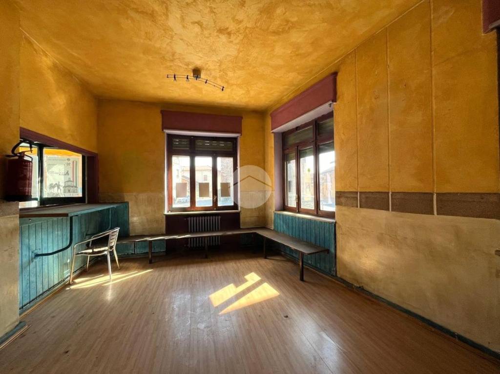 casa indipendente in vendita a Benna