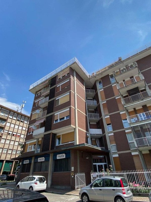 appartamento in vendita a Biella in zona Viale Roma
